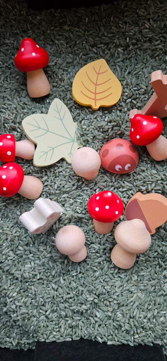 Mooie houten paddenstoelen per 8 stuks-loose parts