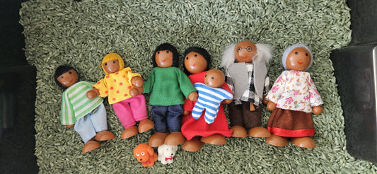 Houten poppen familie 3 generaties speelset voor tray